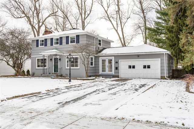 121 Wyndham Road, Irondequoit, NY 14609