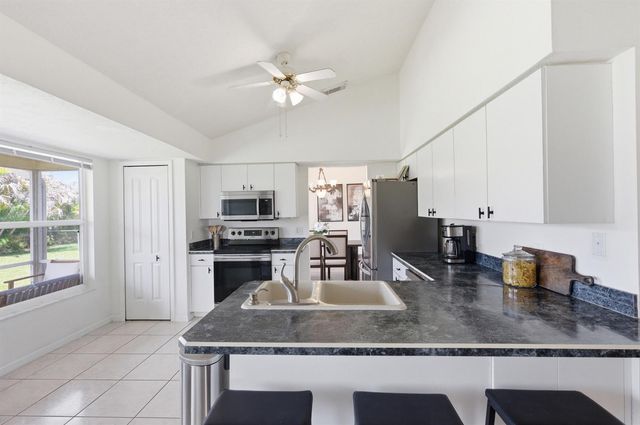 390 SE Cork Road, Port St. Lucie, FL 34984