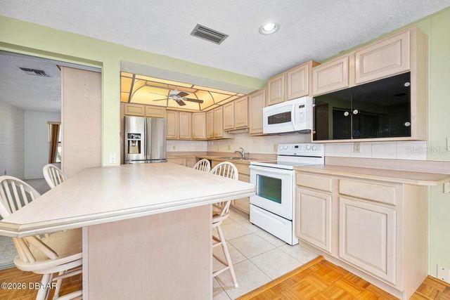 4 DOLPHIN AVENUE, Ormond Beach, FL 32176