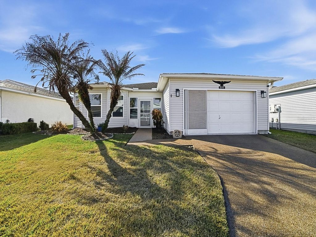 32747 WESTWOOD LOOP, Leesburg, FL 34748