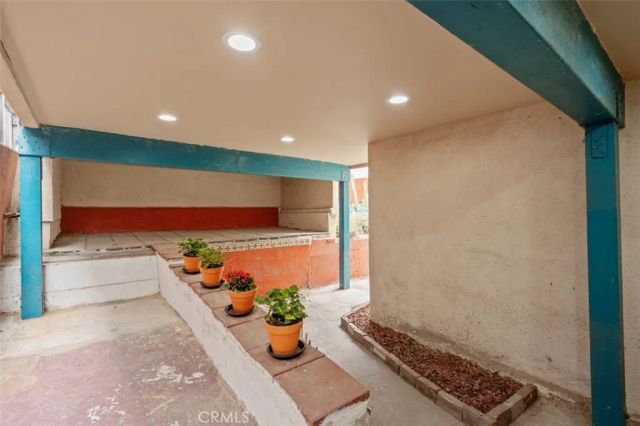 832 Cypress Avenue, Hermosa Beach, CA 90254