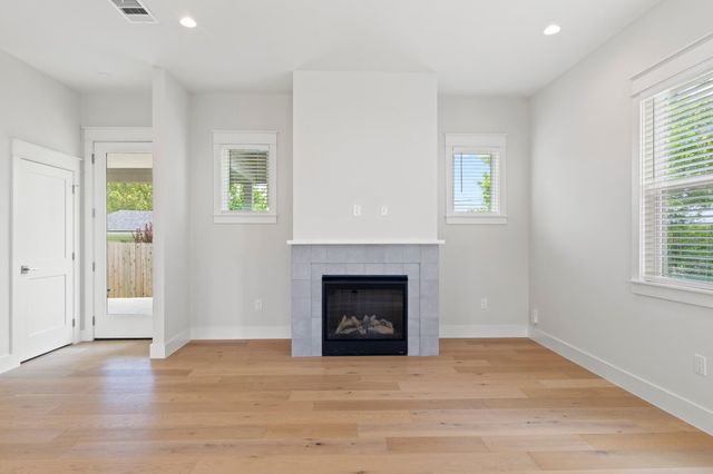 3802 Tower View CT 1, Austin, TX 78723