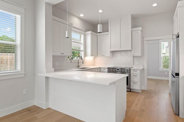 3802 Tower View CT 1, Austin, TX 78723