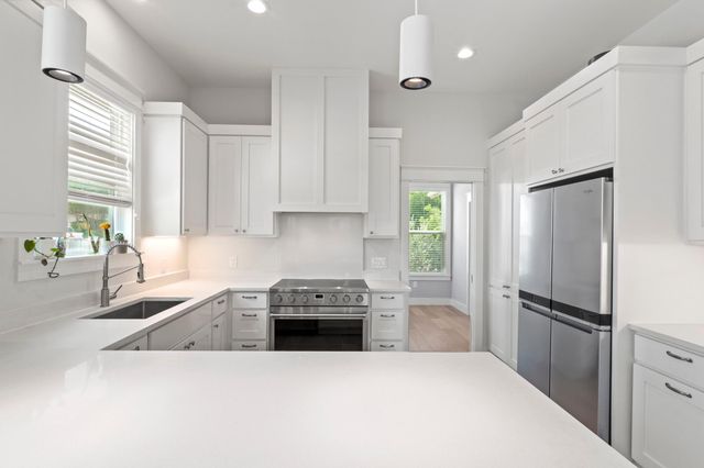 3802 Tower View CT 1, Austin, TX 78723