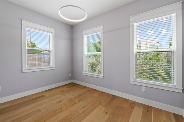 3802 Tower View CT 1, Austin, TX 78723