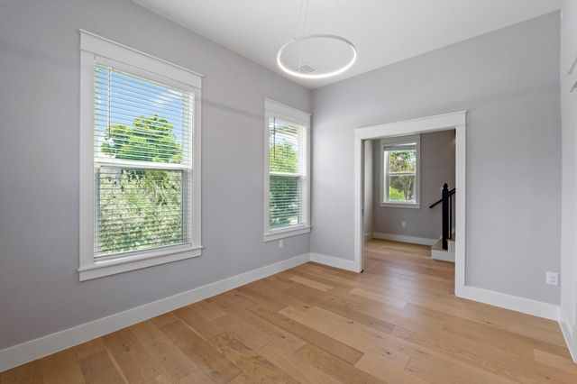 3802 Tower View CT 1, Austin, TX 78723