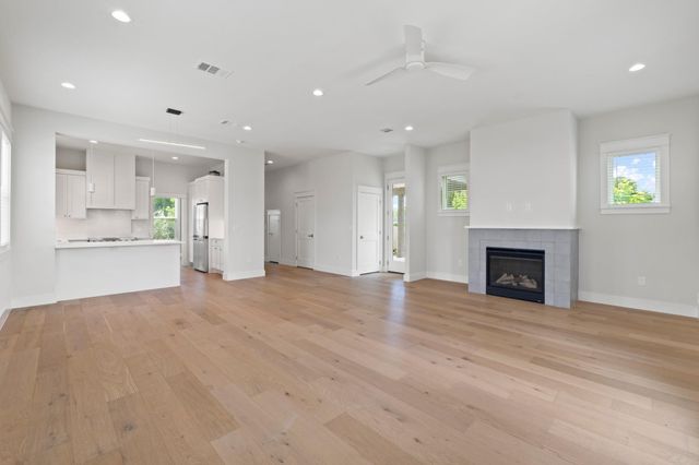 3802 Tower View CT 1, Austin, TX 78723