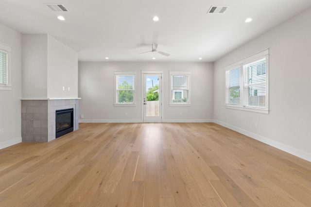 3802 Tower View CT 1, Austin, TX 78723