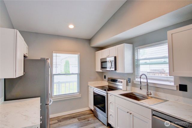 3205 Arbor Street, Mount Vernon, WA 98273