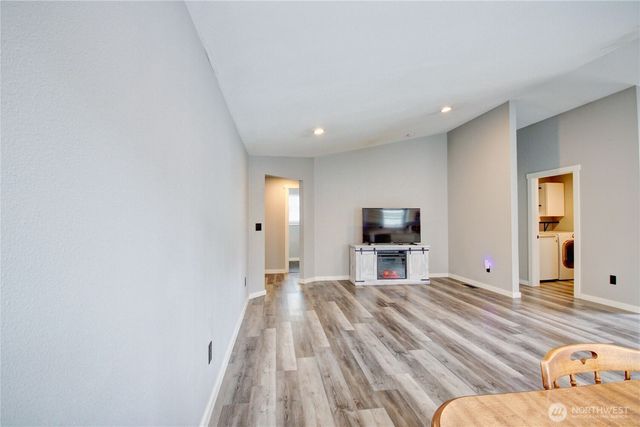 3205 Arbor Street, Mount Vernon, WA 98273