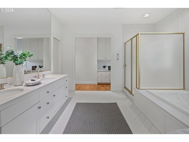 3163 Sw TURNER Rd, West Linn, OR 97068