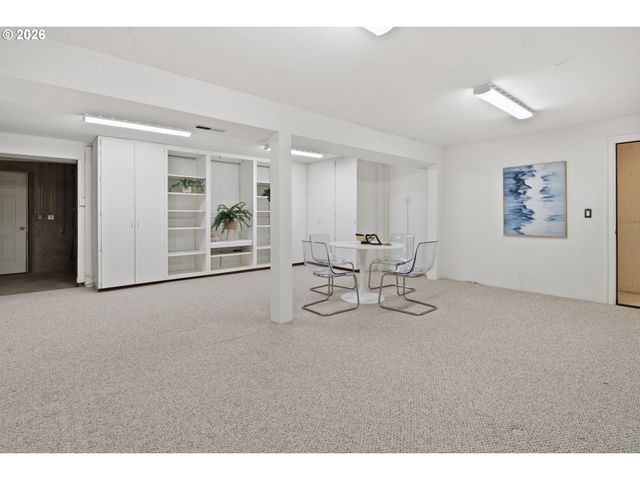 3163 Sw TURNER Rd, West Linn, OR 97068