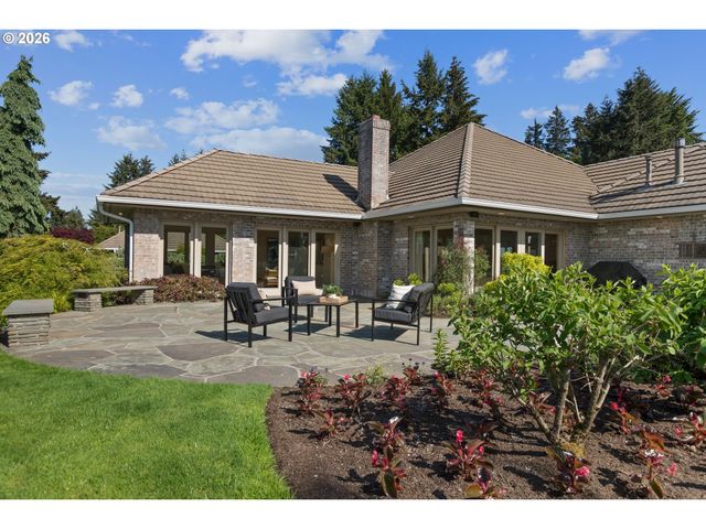 3163 Sw TURNER Rd, West Linn, OR 97068