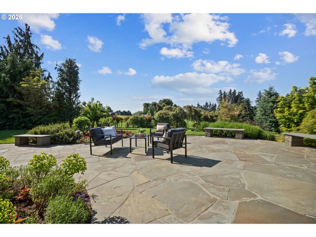3163 Sw TURNER Rd, West Linn, OR 97068