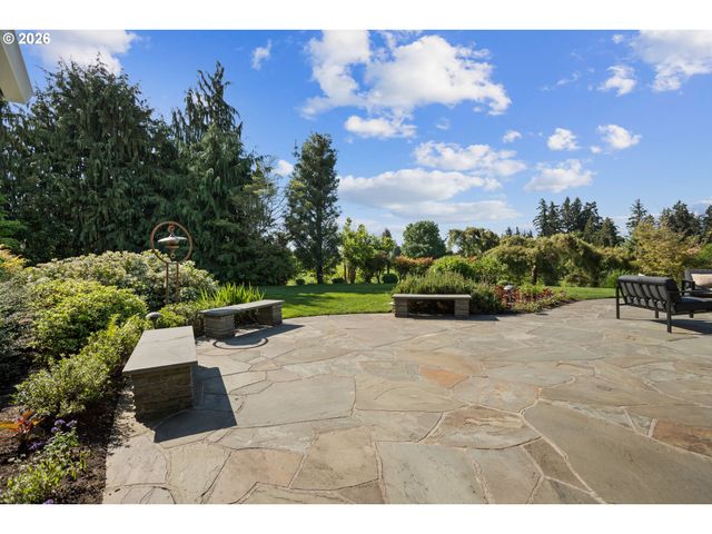 3163 Sw TURNER Rd, West Linn, OR 97068