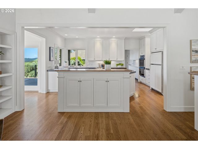 3163 Sw TURNER Rd, West Linn, OR 97068