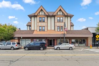 32 S Main St 2, Attleboro, MA 02703