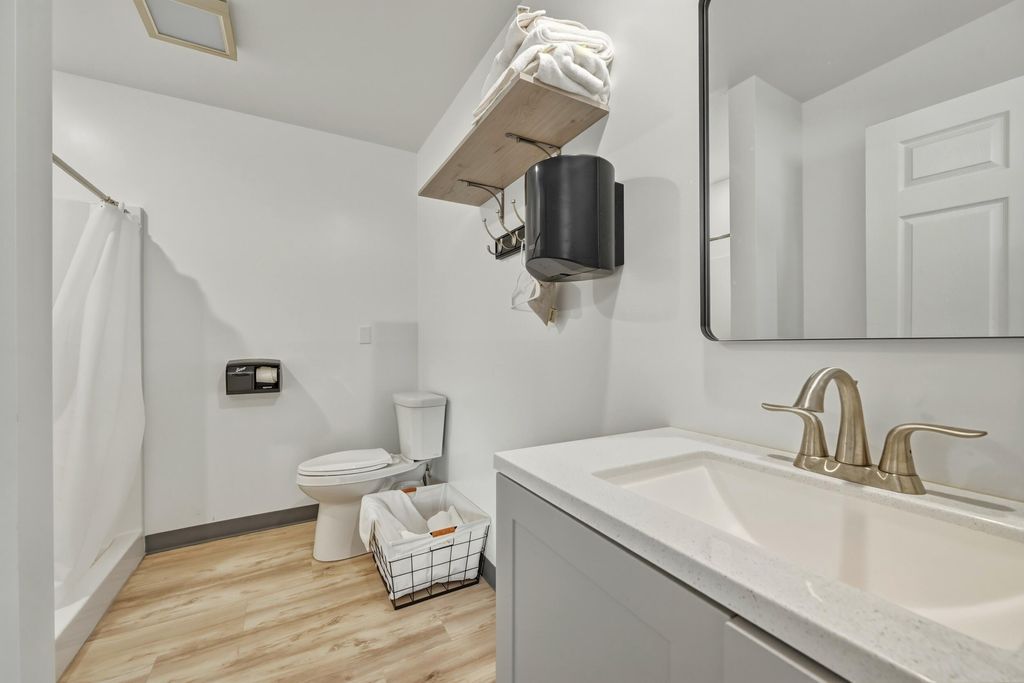 1671 Commercial Avenue, Sheridan, WY 82801 photo 12