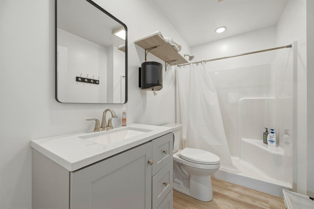 1671 Commercial Avenue, Sheridan, WY 82801 photo 6