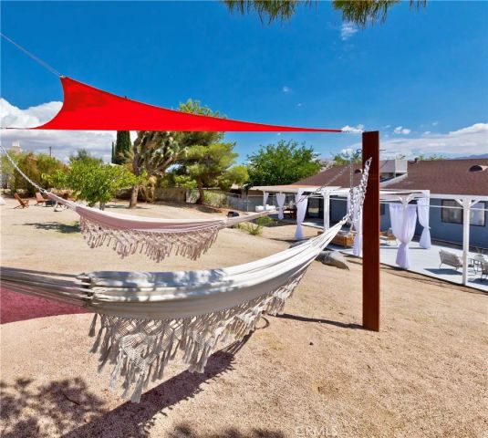 57440 Airway Court, Yucca Valley, CA 92284