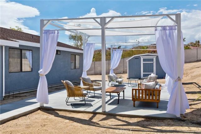 57440 Airway Court, Yucca Valley, CA 92284