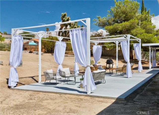 57440 Airway Court, Yucca Valley, CA 92284