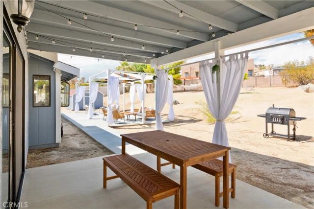 57440 Airway Court, Yucca Valley, CA 92284