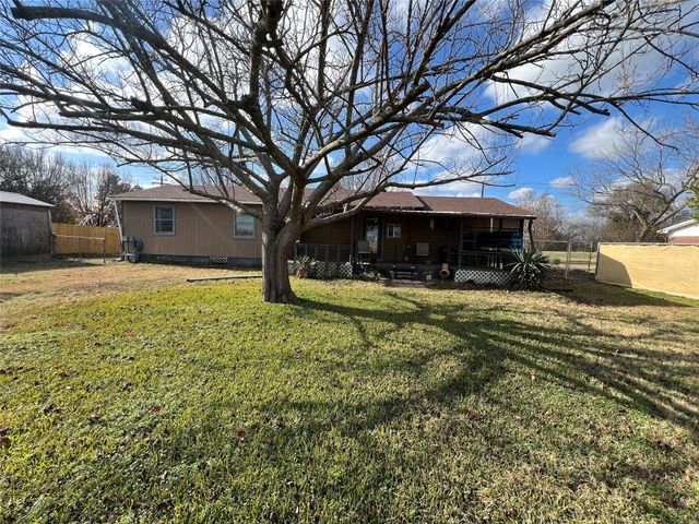 2183 Fm 1567 E, Como, TX 75431