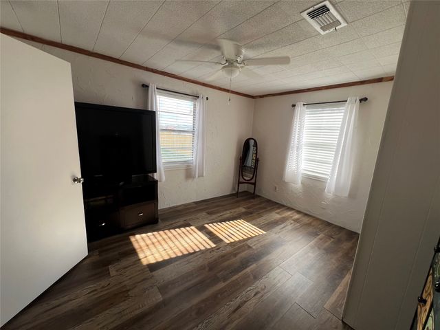 2183 Fm 1567 E, Como, TX 75431