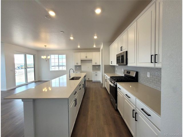 716 Bradley Cir, Elizabeth, CO 80107