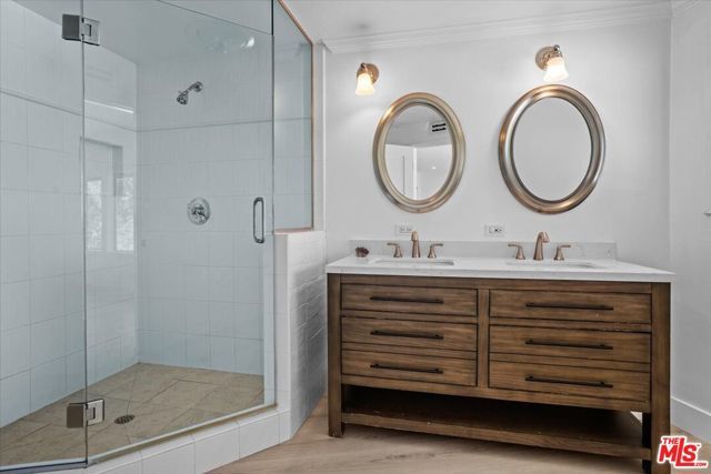 4810 Rosa Road, Woodland Hills (los Angeles), CA 91364