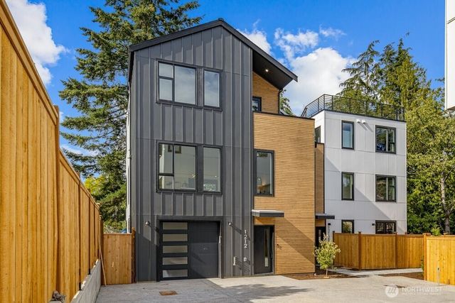 1212 NE 100th Street, Seattle, WA 98125