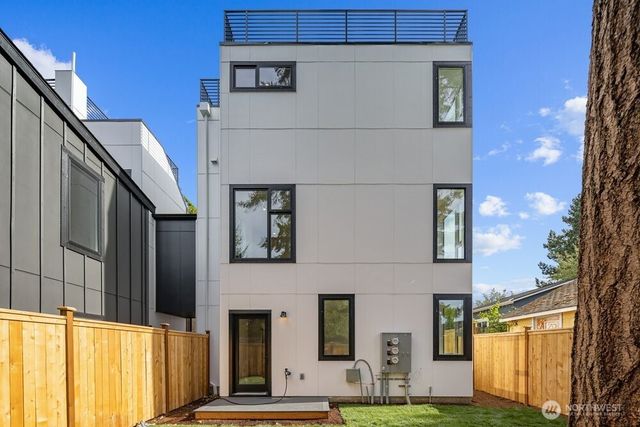 1212 NE 100th Street, Seattle, WA 98125