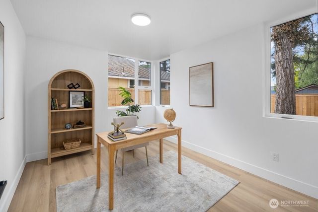 1212 NE 100th Street, Seattle, WA 98125