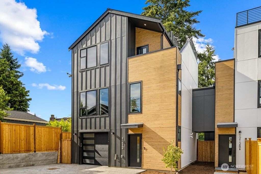 1212 NE 100th Street, Seattle, WA 98125