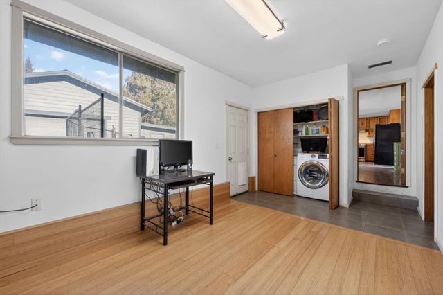 21058 Azalia Avenue, Bend, OR 97702