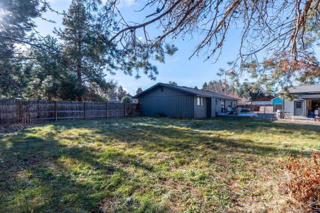 21058 Azalia Avenue, Bend, OR 97702
