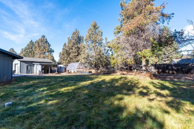 21058 Azalia Avenue, Bend, OR 97702