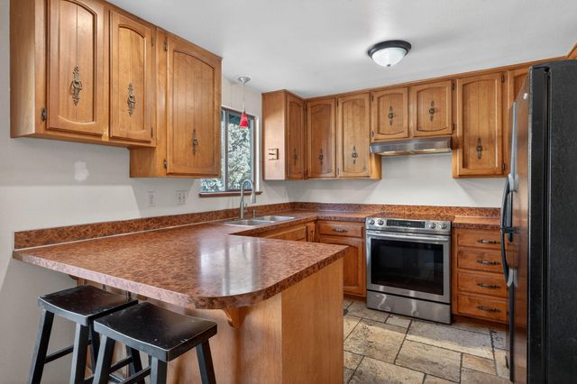 21058 Azalia Avenue, Bend, OR 97702