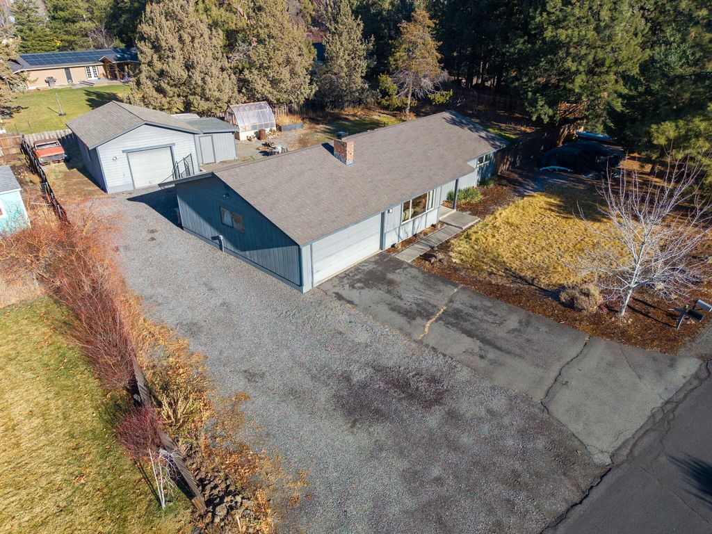 21058 Azalia Avenue, Bend, OR 97702
