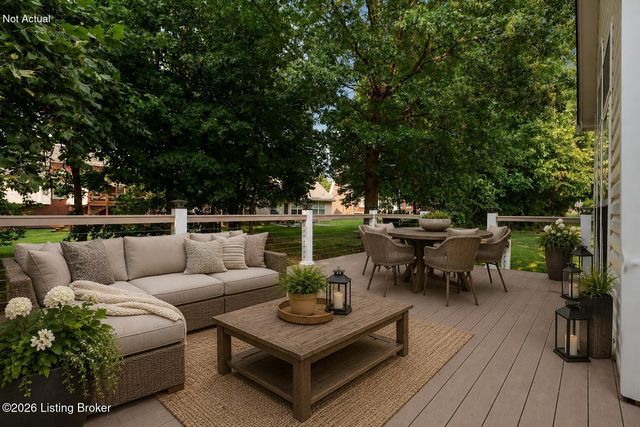 10611 Providence Dr, Louisville, KY 40291