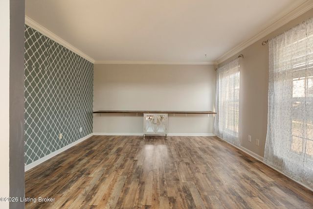 10611 Providence Dr, Louisville, KY 40291