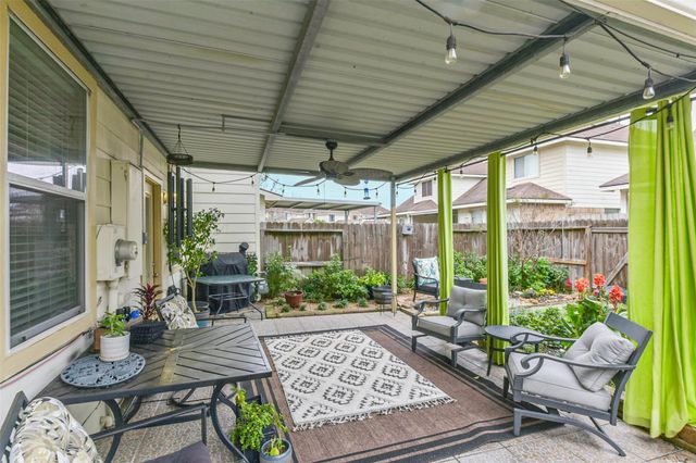 4415 Park Trail Lane, Pasadena, TX 77505