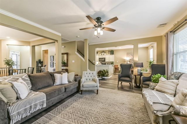 4415 Park Trail Lane, Pasadena, TX 77505