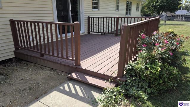 475 Meadow View Lane, Cecilia, KY 42724