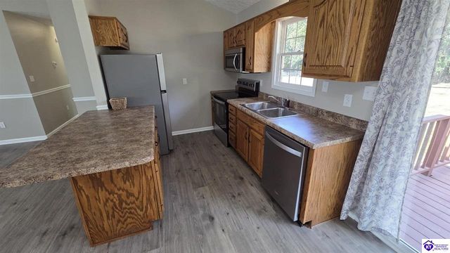 475 Meadow View Lane, Cecilia, KY 42724