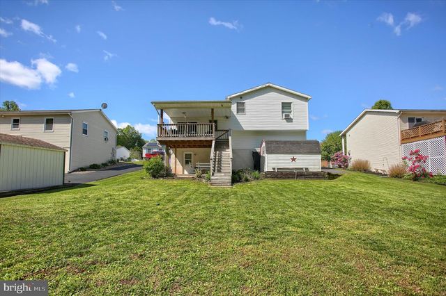 261 RIDGEWOOD DR, Millersburg, PA 17061
