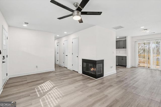 3475 Meadowlane Place SW, Atlanta, GA 30331