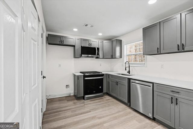 3475 Meadowlane Place SW, Atlanta, GA 30331