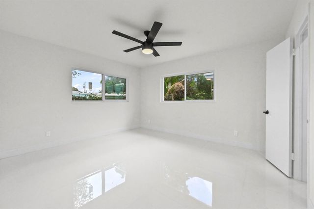 1919 Mimosa Avenue, Fort Pierce, FL 34949
